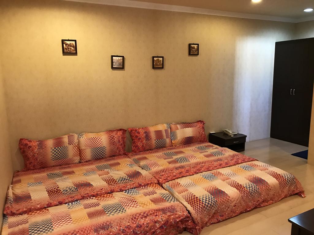 Hefeng Ting Homestay ย่านเมืองเก่าเฮ้งชุน ภายนอก รูปภาพ